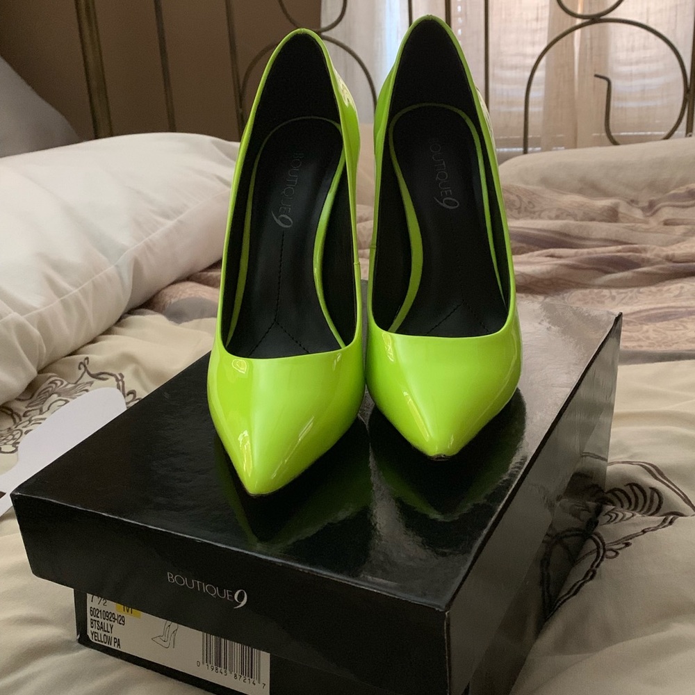 Bright yellow pumps